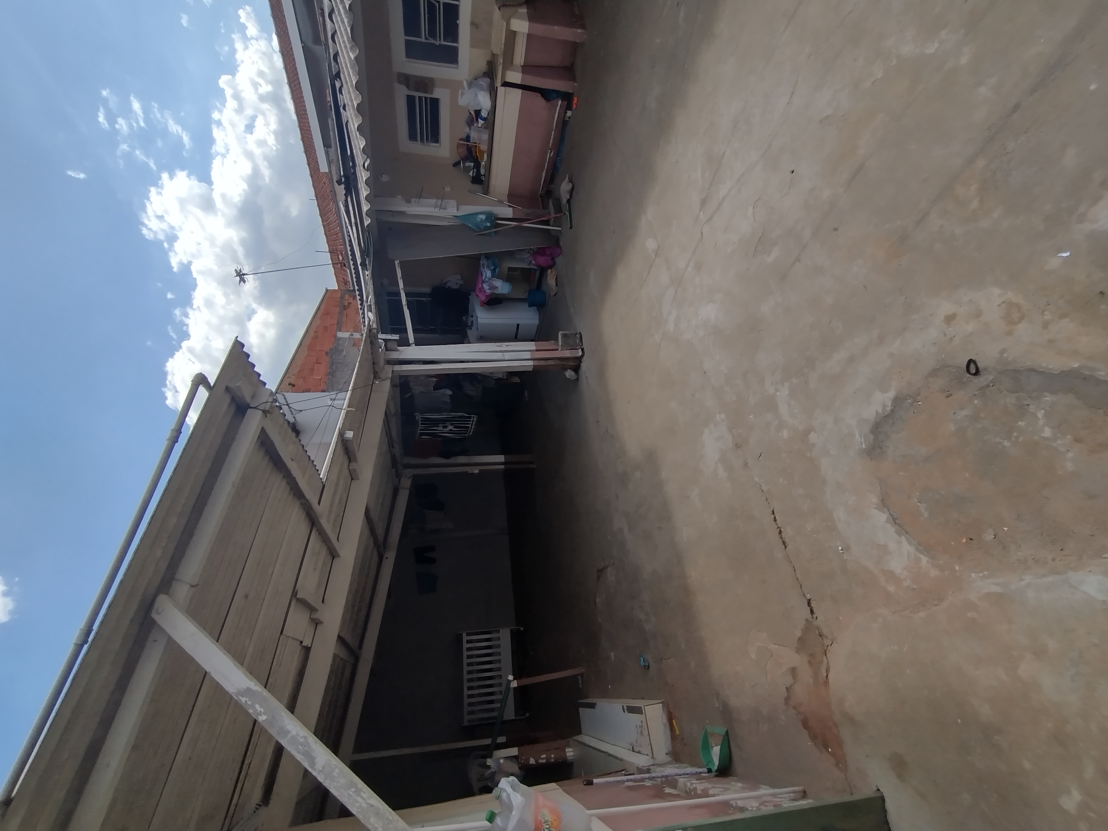 Casa 3 Dormitórios - Bairro Novo Mundo