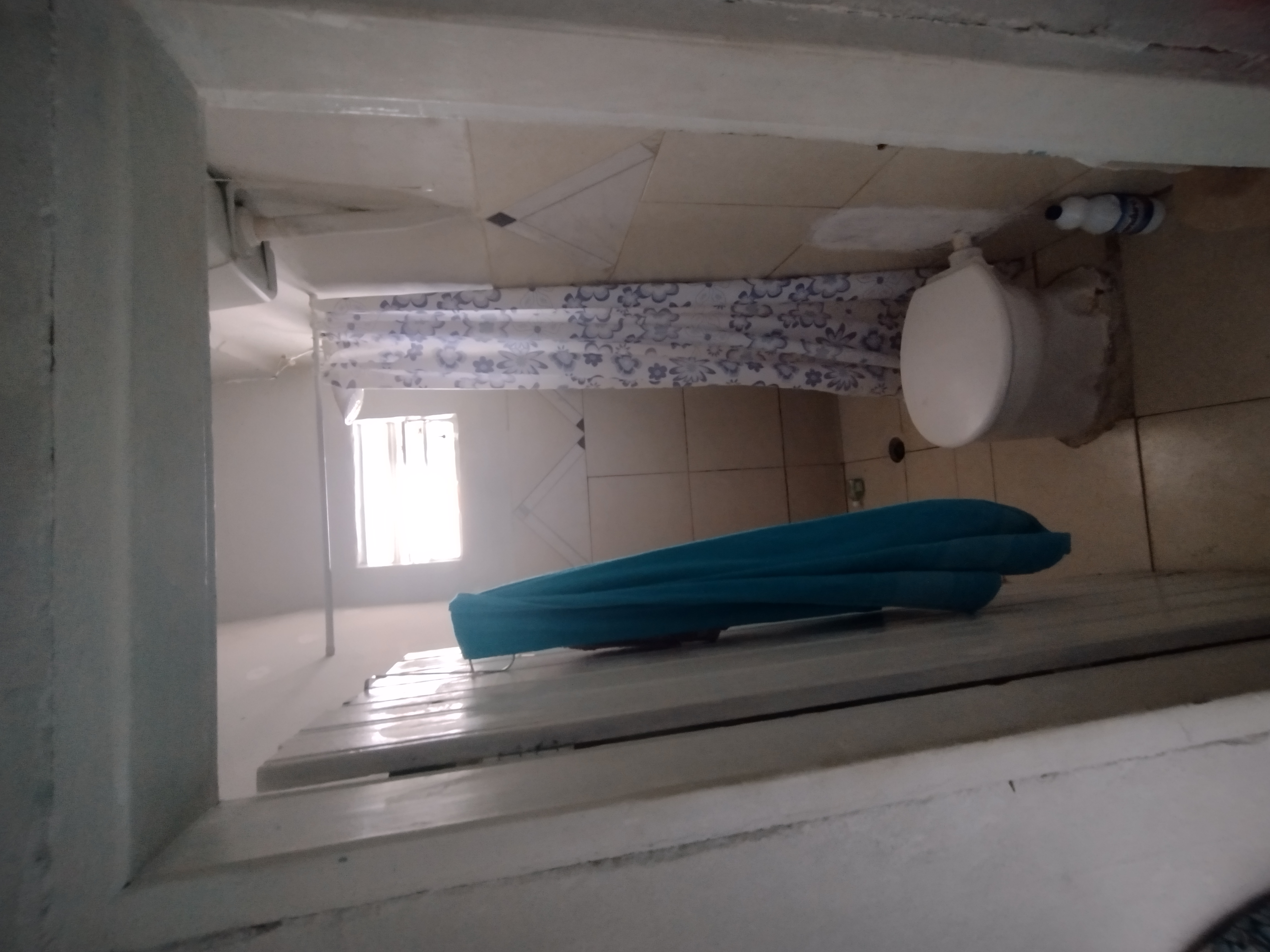 Casa 3 Dormitórios - Bairro Novo Mundo