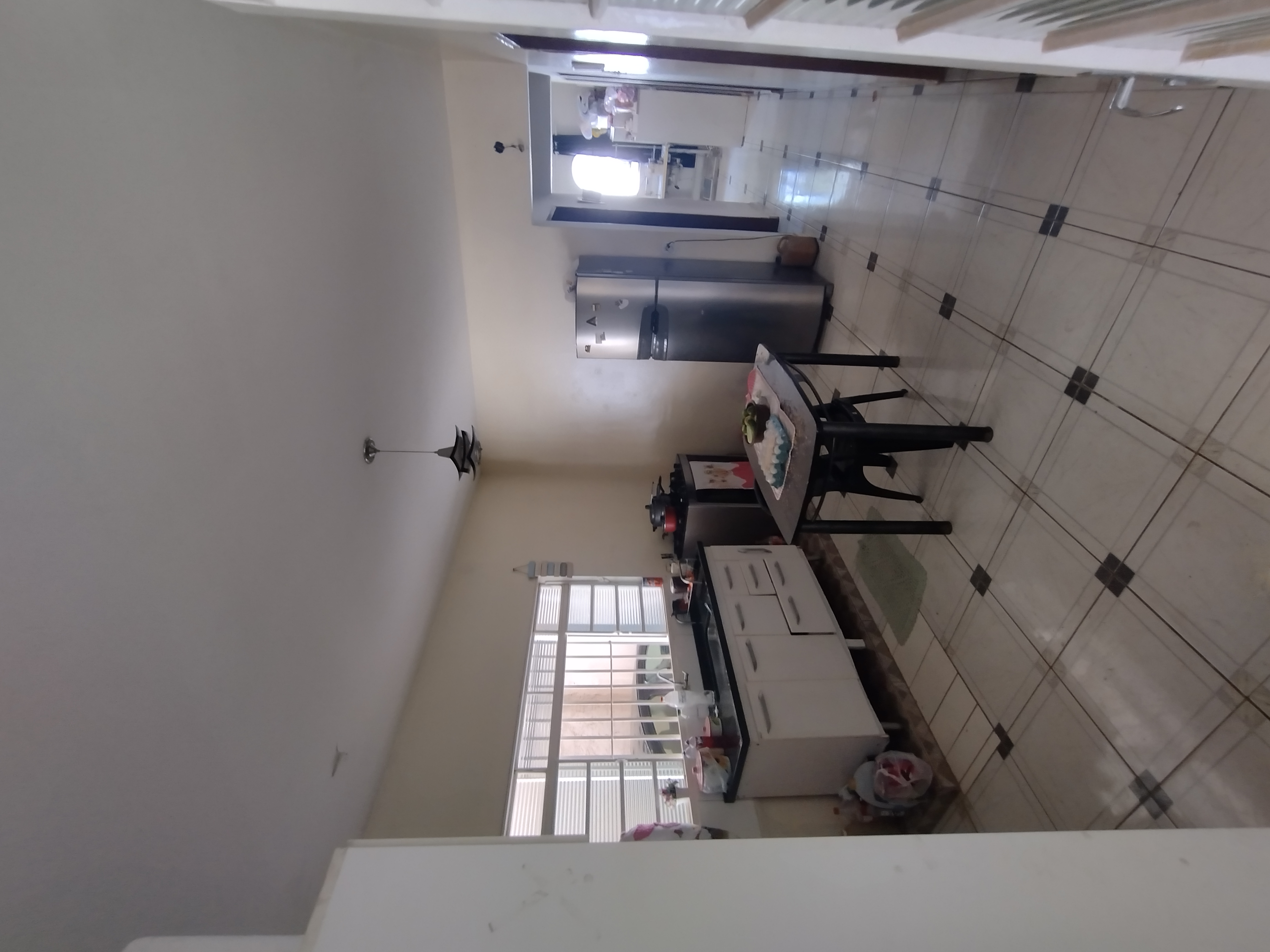 Casa 3 Dormitórios - Bairro Novo Mundo
